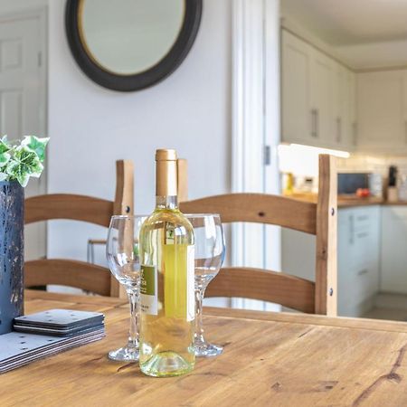 Maunsell House - Lovely Central Home Near Designer Outlets & Town With Parking Ашфорд Экстерьер фото